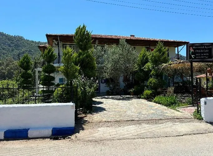 Mermaid アパートホテル マルマリス