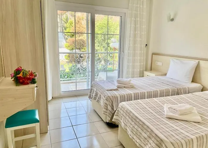 Ξενοδοχείο με διαμερίσματα Mermaid Μαρμαρίς